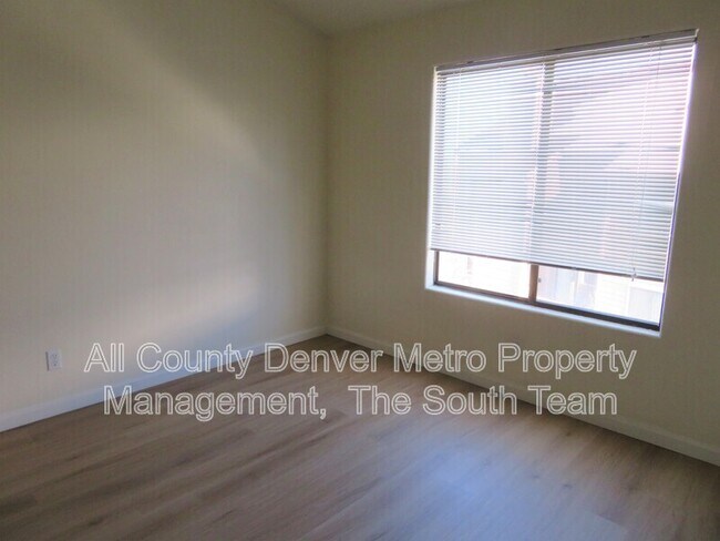 Building Photo - 7394 S Alkire St