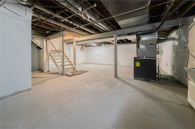 Building Photo - 1391 Avondale Rd