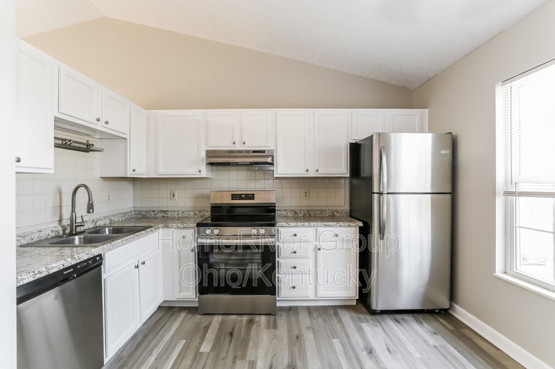 Building Photo - 1707 Farberdale Dr