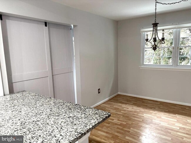 Building Photo - 1505 Potters Pl