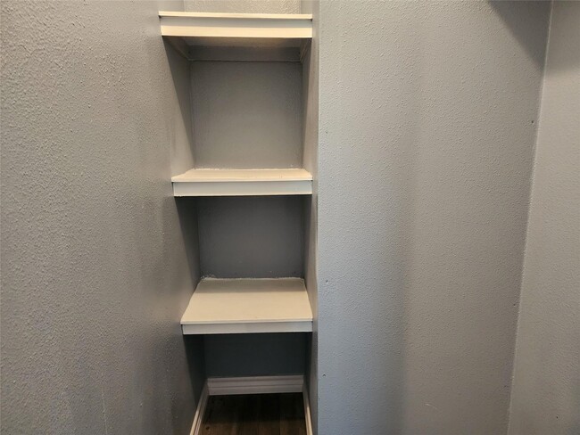 Building Photo - 17118 Choctaw Dr