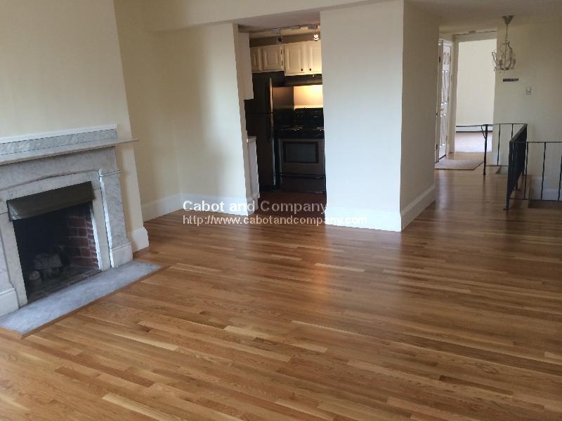 Building Photo - 311 Beacon St