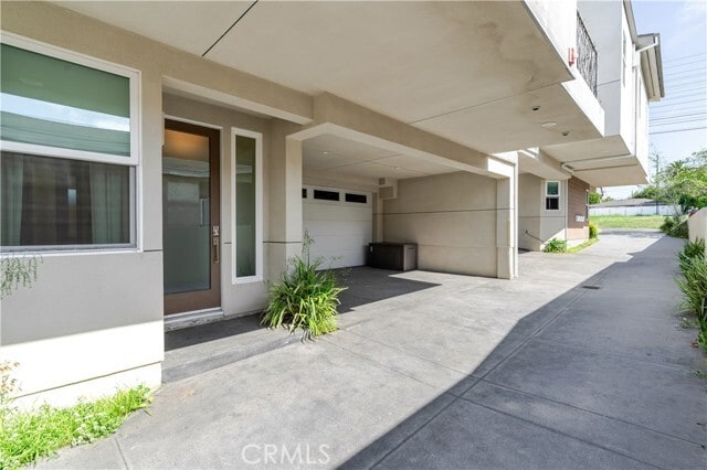 Building Photo - 2707 Rockefeller Ln