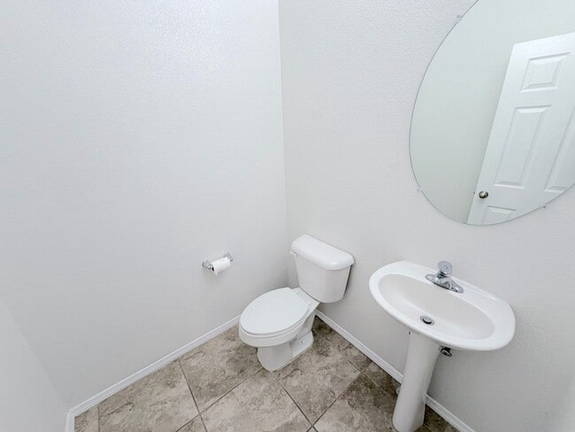 Building Photo - 8323 Groundsel Rd NW
