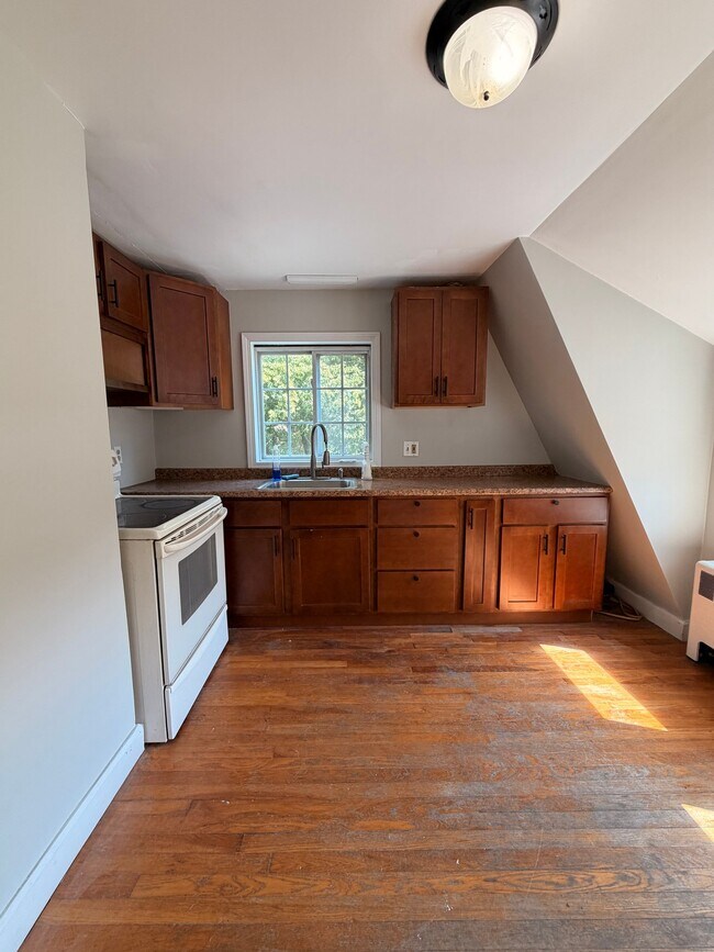 Building Photo - 356 Wareham St