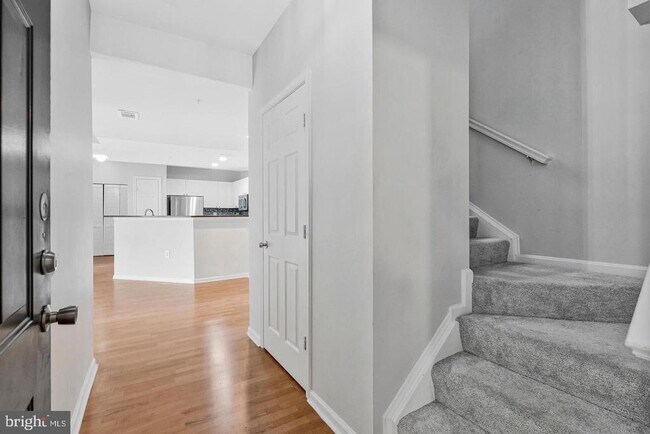 Building Photo - 11355 Aristotle Dr