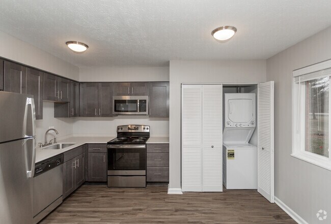 1BR, 1BA - 750 SF - Park Place at Fox Hill