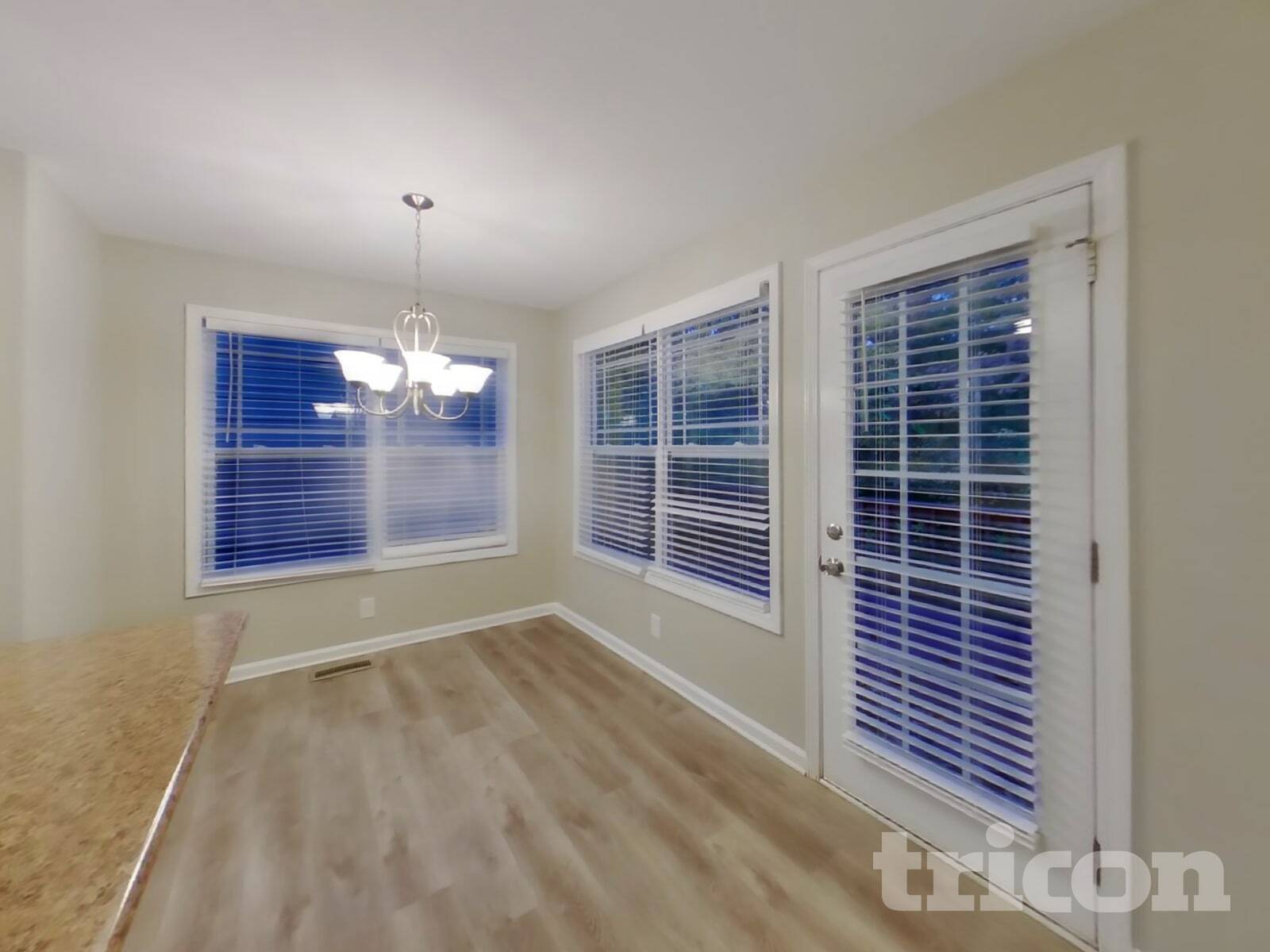 Building Photo - 315 David Dr