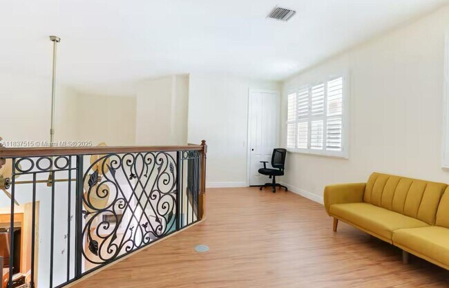 Building Photo - 5960 NW 79th Way