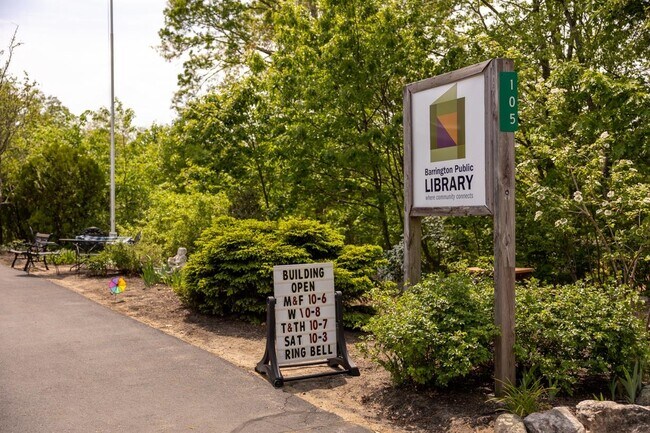 Building Photo - 4 Smoke St