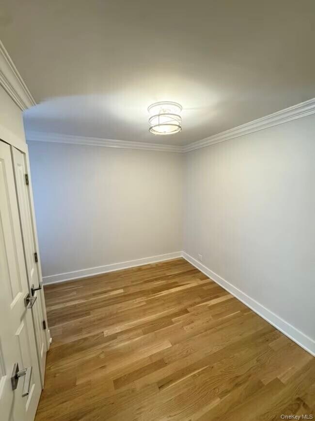 Building Photo - 263 Mamaroneck Ave