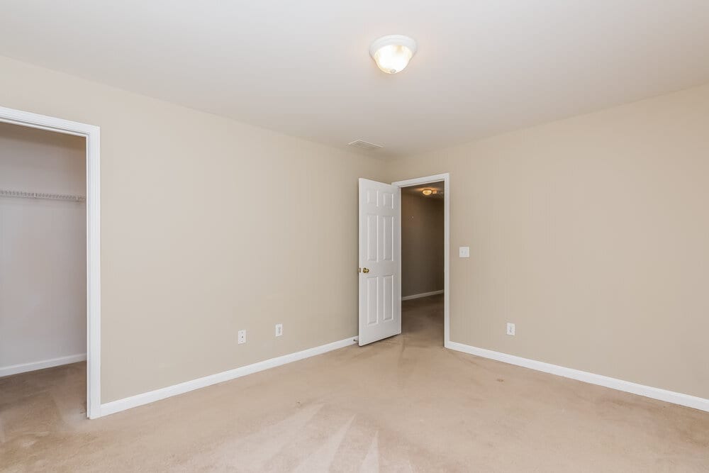 Building Photo - 6049 Brookmere Ln SE