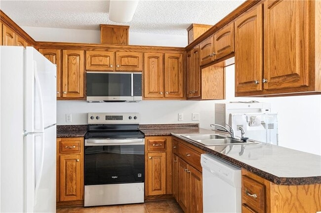 Building Photo - 314 Promise Ln