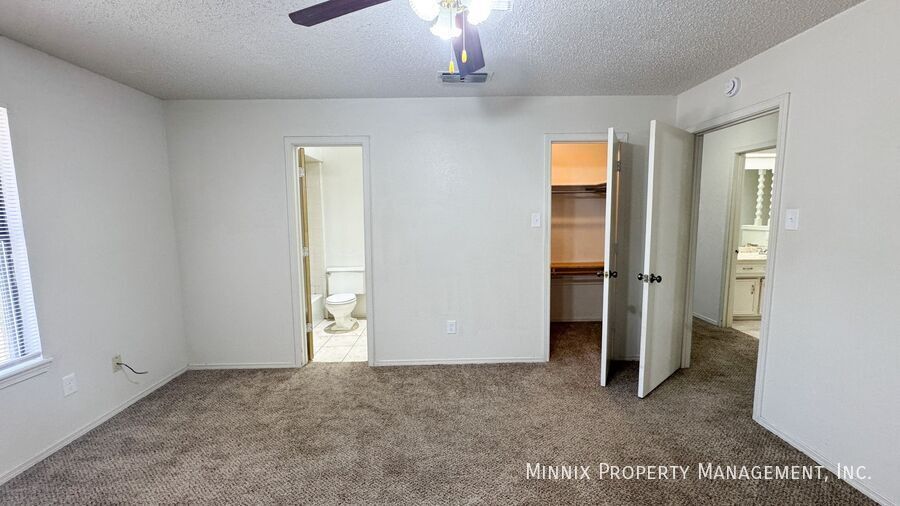 Building Photo - 4427 75th Dr