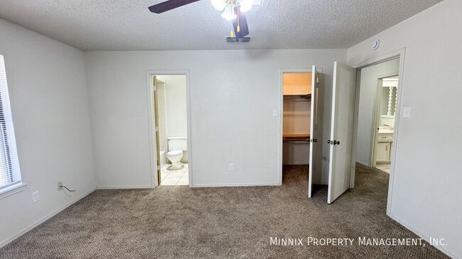 Building Photo - 4427 75th Dr