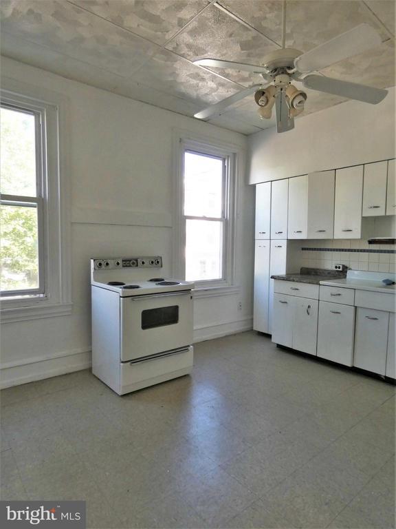 Building Photo - 776 N 26th St