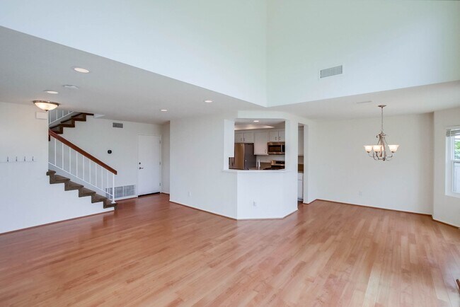 Building Photo - 10556 Kemerton Rd