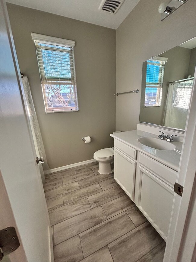 Building Photo - 4 Bedrooms 2.5 Bathrooms - Marana