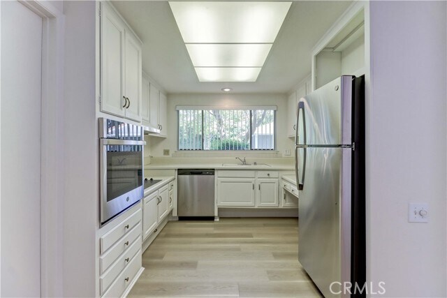 Building Photo - 2057 Via Mariposa E