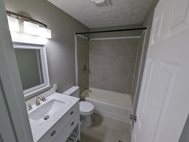 Building Photo - 1114 Irene Ave