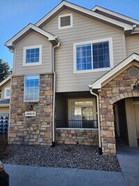 Building Photo - Spacious Two-Suite Townhome With Garage, Fireplace And Community Pool
