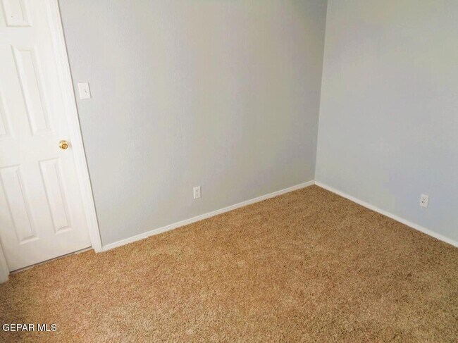 Building Photo - 11353 Loma Linda Cir