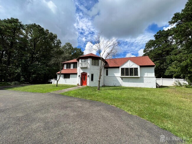 Building Photo - 200 Old Forge Rd