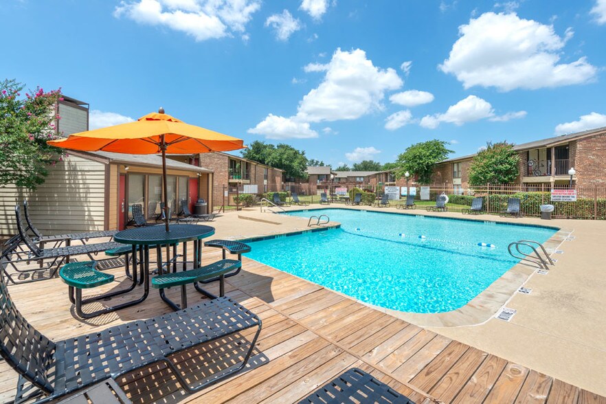 8500 Harwood North Richland Hills, TX Apartment Finder