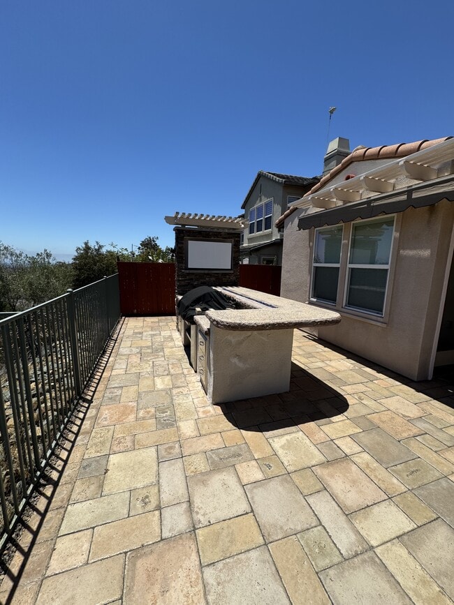 Building Photo - 851 Antilla Way