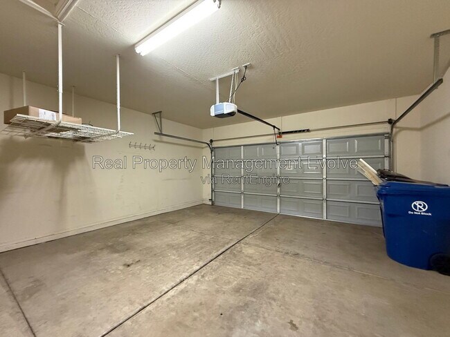 Building Photo - 15361 W Port Au Prince Ln