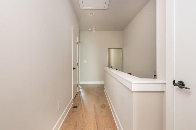 Building Photo - 699 Vidalia Ln