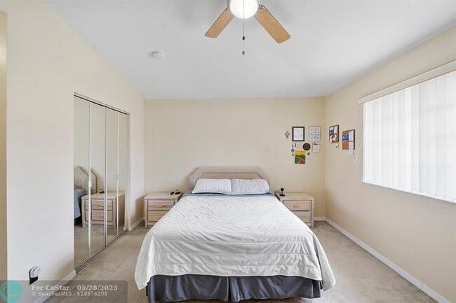 Building Photo - 9090 NW 40th Pl