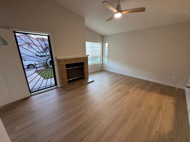 Building Photo - 2 Bedroom Ranch Style Home in RANCHO SAN DIEGO