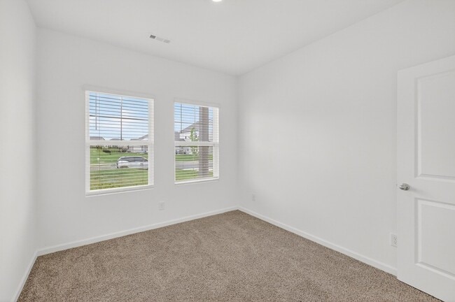 Building Photo - 4909 Russell David Dr