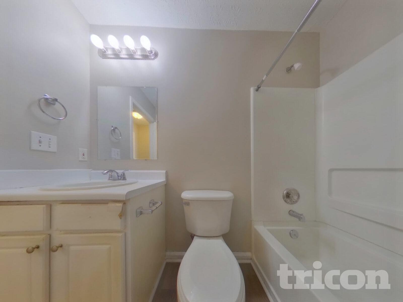 Building Photo - 6238 Leverett Dr