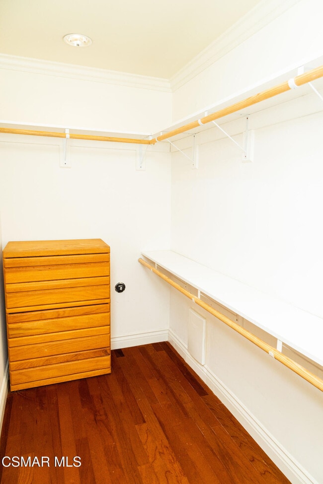 Building Photo - 385 Somerset Cir