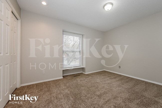 Building Photo - 1300 SW 22nd St