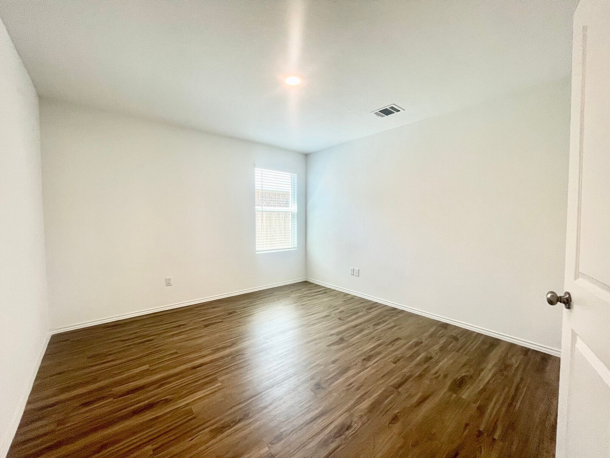 Building Photo - 217 Coventry Dr