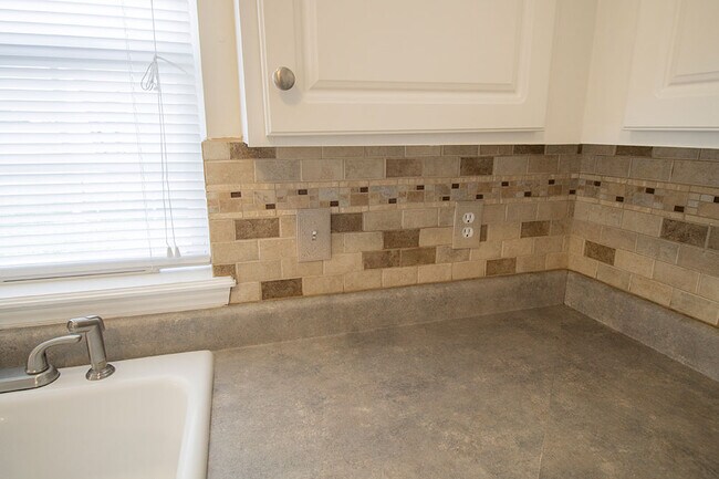Building Photo - 3308 Crow Ct