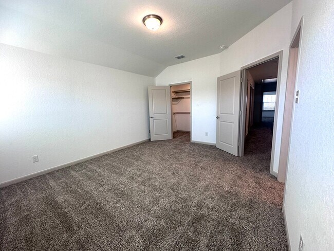 Building Photo - NEW CONSTRUCTION IN GATED COMMUNITY!!! BUI...