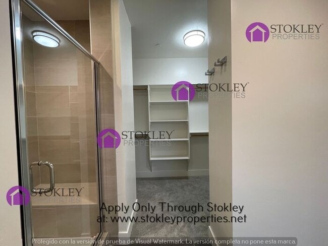 Building Photo - 3184 Manor Ave