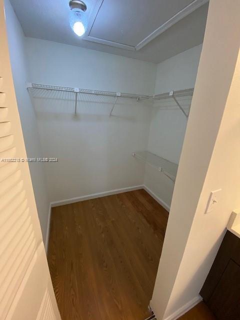 Building Photo - 300 Palmwood Pl