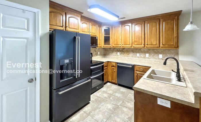 Building Photo - 102 Burwell Spring Ln