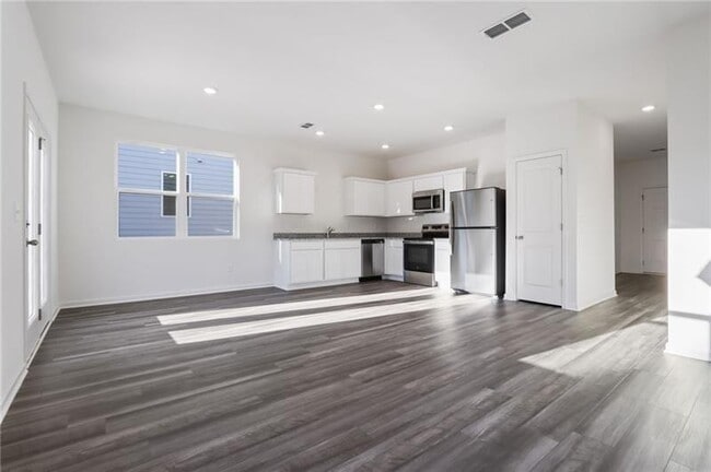 Building Photo - 51 Padley Dr