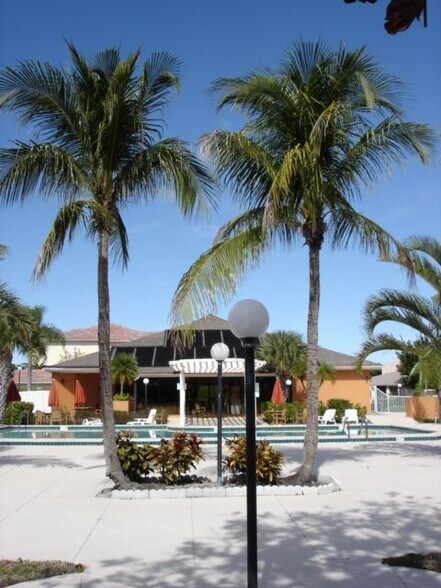 Primary Photo - 1416 SW 50th St