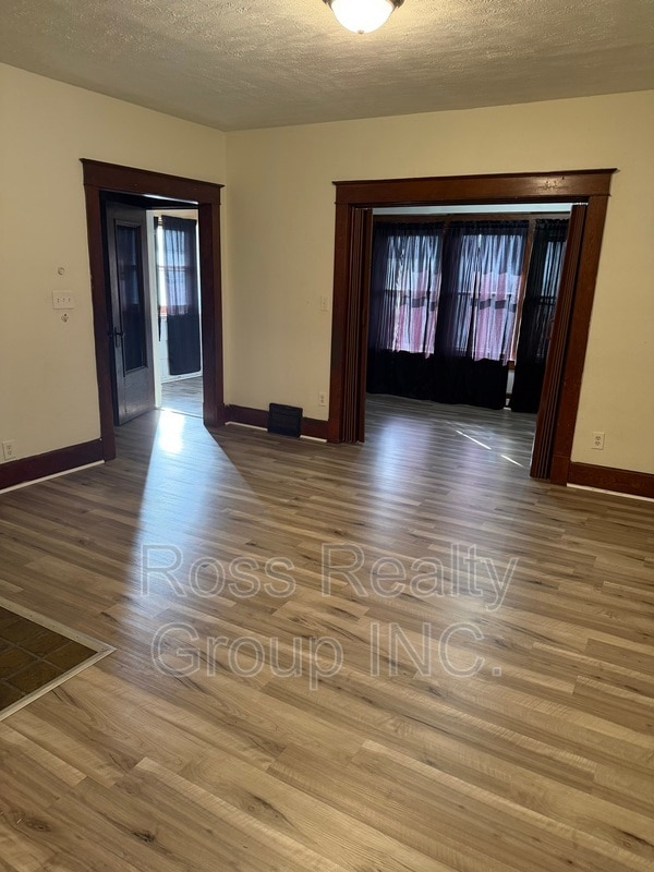 Building Photo - 2750 Monroe St