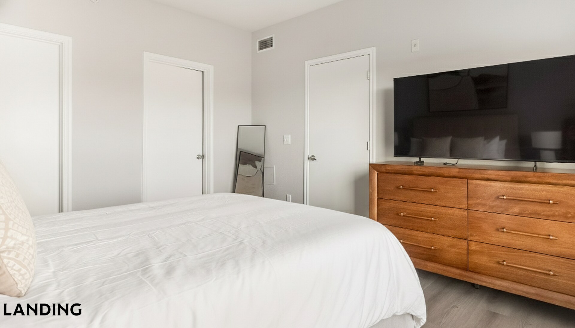 Building Photo - 9835 Fredericksburg Rd