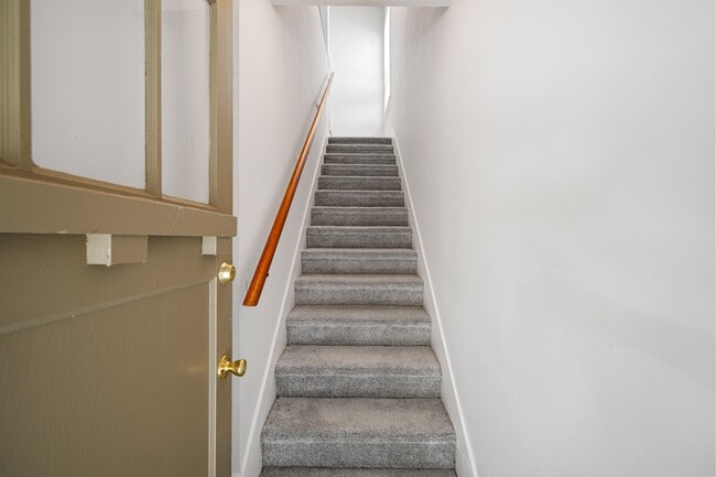 Building Photo - 1800 Woodhead St