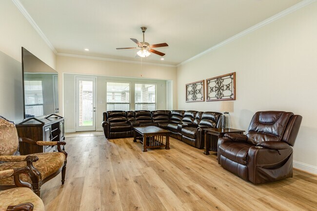 Building Photo - 2329 Vineyard Terrace Ln