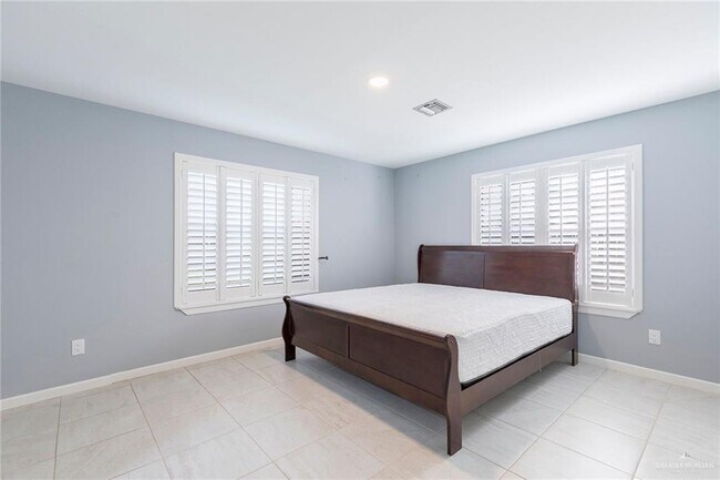 Building Photo - 3316 Palenque Dr